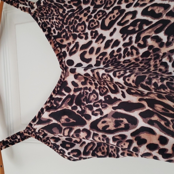 Velvet Cheetah Dress - Picture 2 of 4